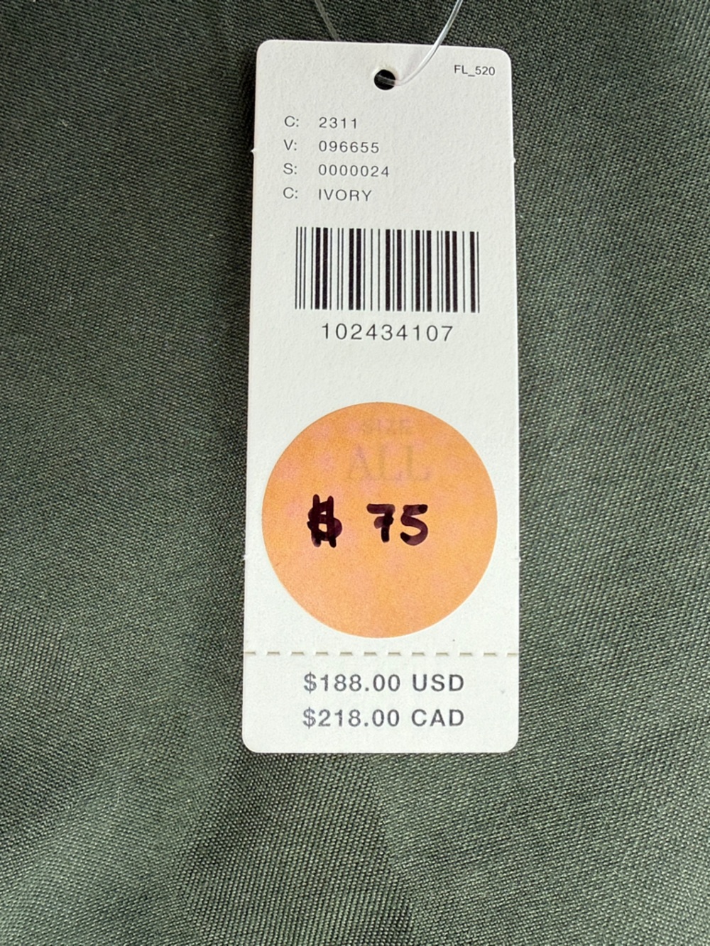 NWT Anthropologie Enaura Cathedral Length Ivory Veil - Picture 2 of 3